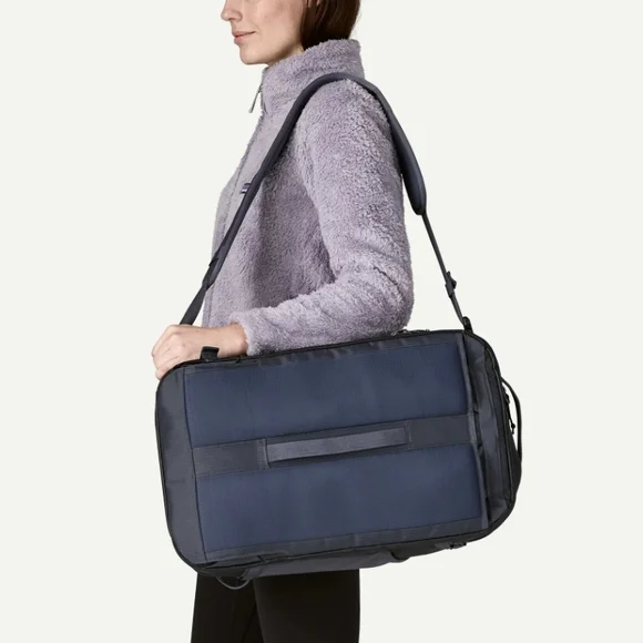 Black Hole Mini MLC Pack 30L - Smolder Blue w/Forge Grey - Picture 5 of 5